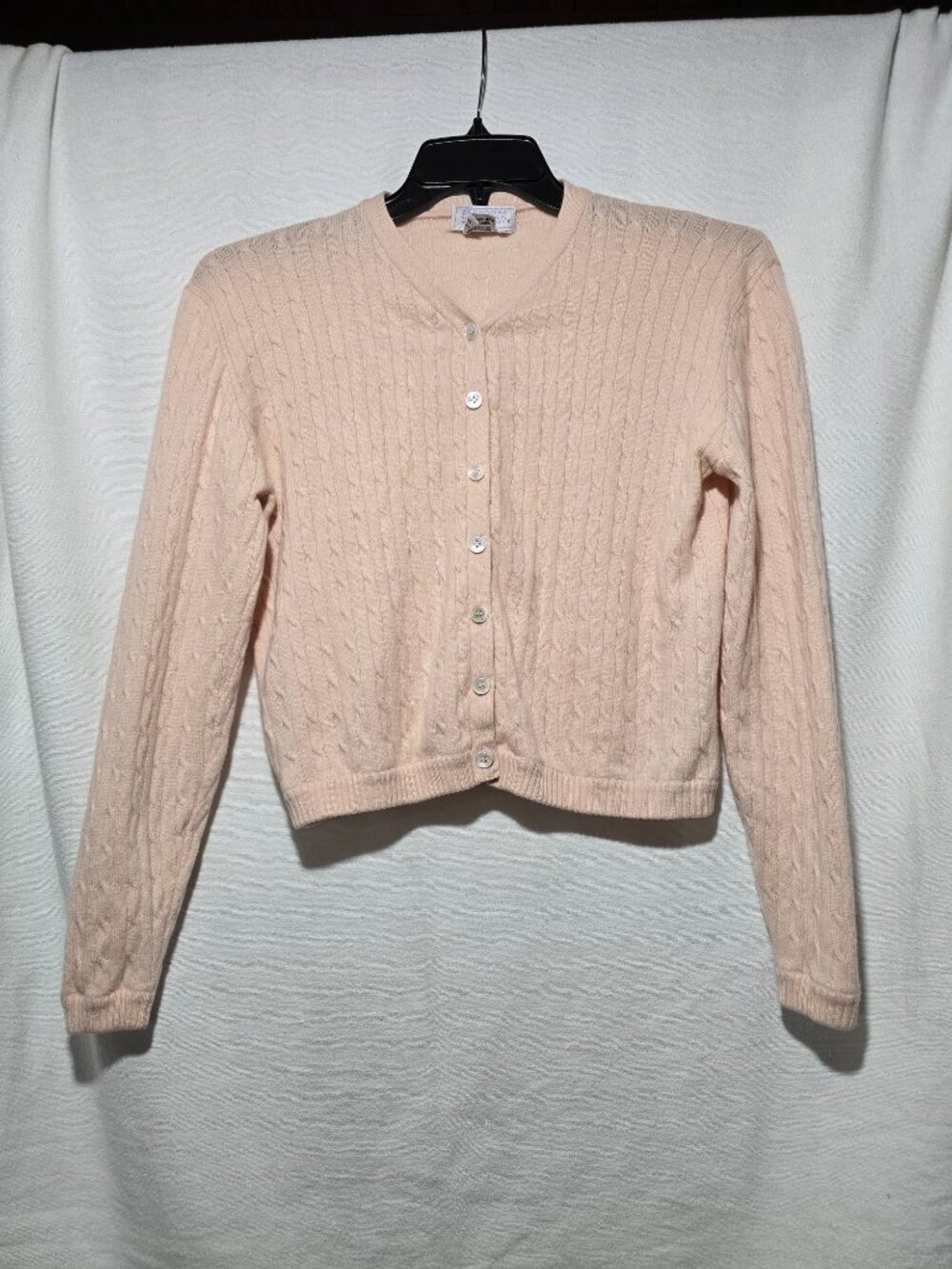 Bergdorf Goodman Vintage 100% Cashmere Cardigan Sweater Women's Size M Pink GUC